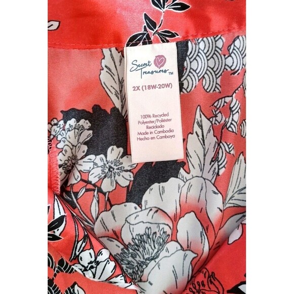 Secret Treasures Satin Pajama Set Size 2X 18/20 Red Floral Print Crop Pant - Picture 4 of 8
